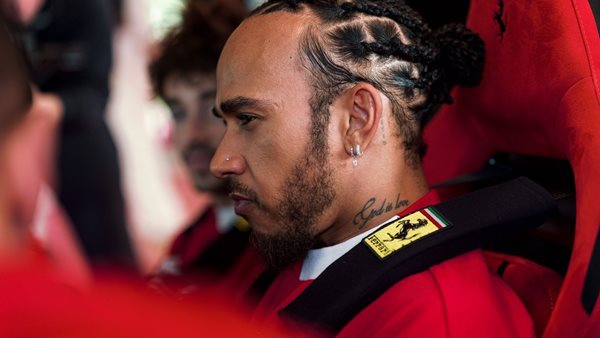 Ο Lewis Hamilton πούλησε όλα του τα αυτοκίνητα-ποιος ήταν ο λόγος