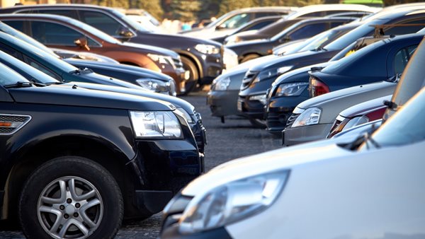 Ελληνική αγορά αυτοκινήτου: Το τέλος στις εκπτώσεις, το leasing και οι "ανοιχτές" τιμές