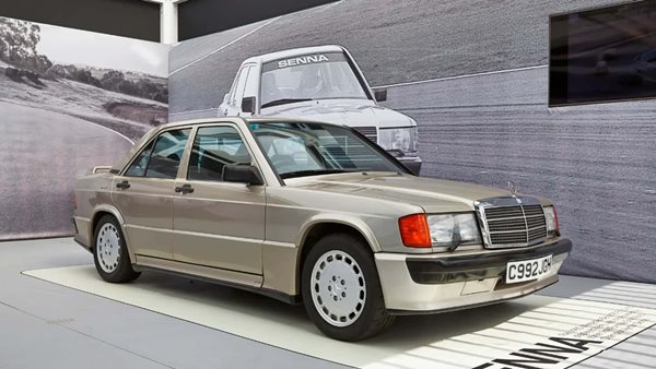 Αυτή η Mercedes 190 E ανήκε σε έναν θρύλο της F1 και μπορεί να γίνει δική σου
