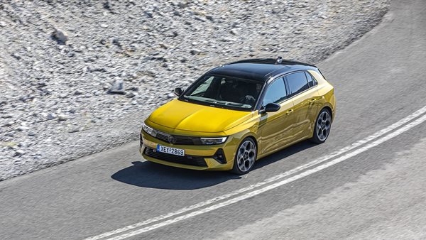 Opel Astra 1.2 130 PS AT8: Ας ξανασυστηθούμε