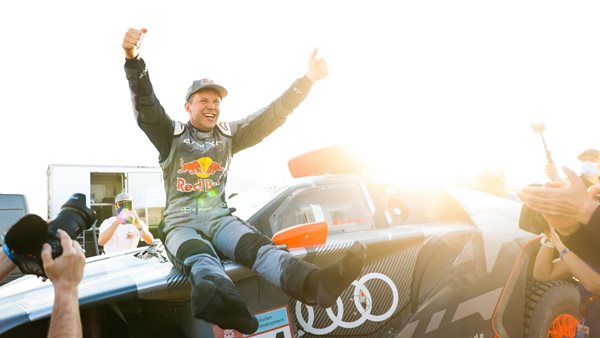 Η Audi αποχαιρετά έναν μεγάλο οδηγό μετά από 23 χρόνια (video)