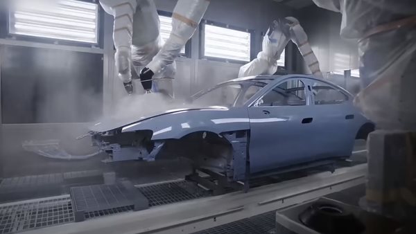 Πώς η γραμμή παραγωγής αυτοκινήτων της Xiaomi έγινε τουριστικό αξιοθέατο