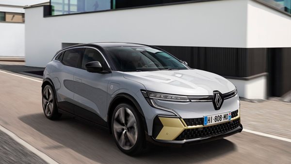 Δείτε τις χριστουγεννιάτικες προσφορές της Renault