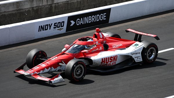 Δραματικό φινάλε στο Indianapolis 500