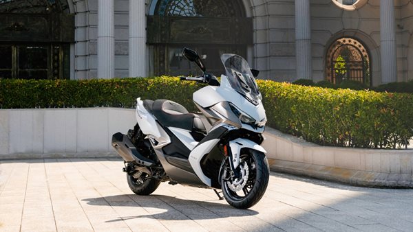 Νέα έκδοση Kymco Xciting VS 400 φουλ σε εξοπλισμό