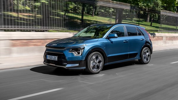 Video: To Kia Niro διέπρεψε στη δοκιμασία του "ταράνδου"