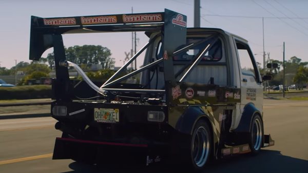 Αυτό είναι το πιο τρελό kei car που υπάρχει (video)