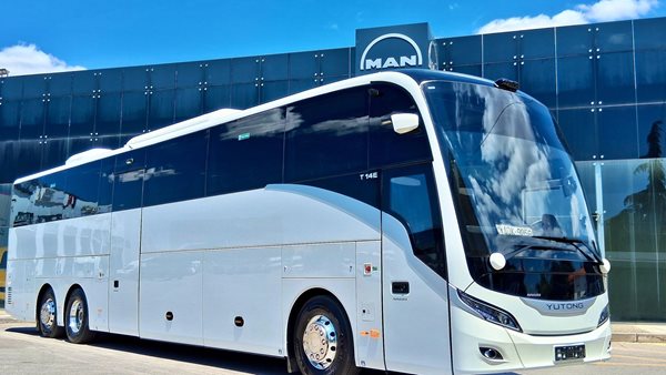 Αυτό είναι το πρώτο ηλεκτρικό πούλμαν που κυκλοφορεί στην Ελλάδα