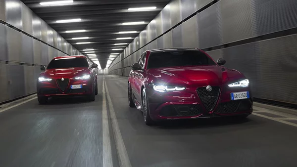 Alfa Romeo Quadrifoglio Collezione: Γιατί ορισμένες Alfa Romeo δεν πρέπει να "σβήσουν" ποτέ