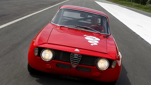 Τι σημαίνει το όνομα Junior για την Alfa Romeo