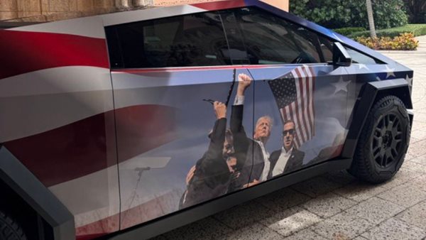 Γιατί ξαφνικά ο Donald Trump υποστηρίζει τα ηλεκτρικά αυτοκίνητα