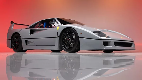 Γιατί κανείς δεν θέλει αυτή τη Ferrari F40 Competizione;