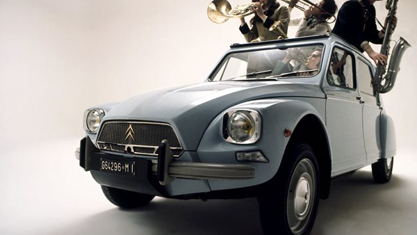 Η ιστορία του Citroen Dyane 6 που κυκλοφόρησε στη σκιά του 2CV