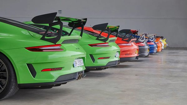 Porsche 911 GT3 RS του 2010 εναντίον 911 GT3 RS του 2022