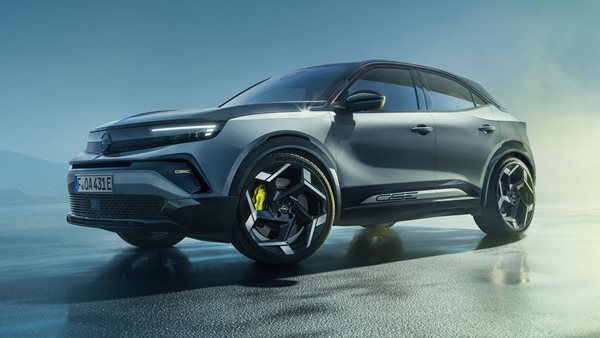 Opel Mokka GSE: Το απίστευτο βάρος του ισχυρότερου ηλεκτρικού Opel