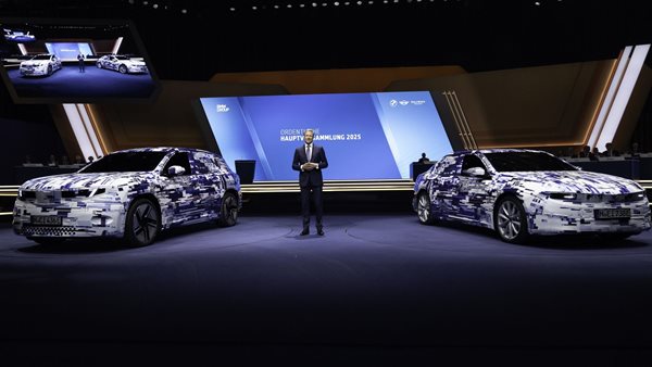 Η ετήσια γενική συνέλευση της BMW έκρυβε μια έκπληξη-ποια μοντέλα αποκαλύφθηκαν