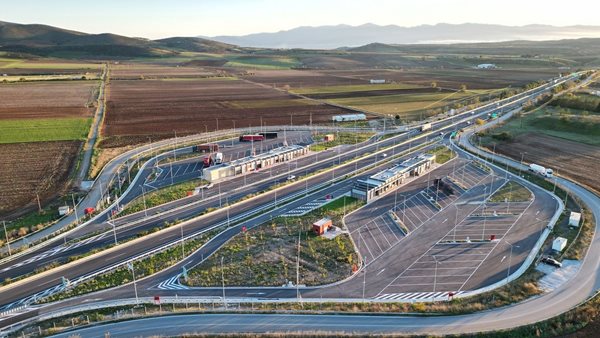 Τα μεγαλύτερα πάρκινγκ φορτηγών στην Ελλάδα-πόσο κοστίζει η στάθμευση