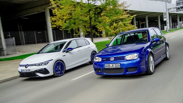 Συγκριτικό: Volkswagen Golf R του 2022 εναντίον Volkswagen Golf R32 του 2002