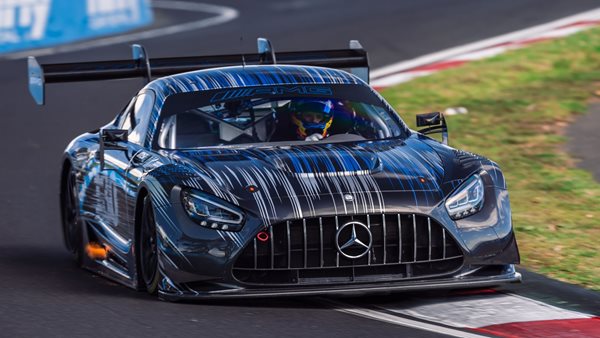 Μια Mercedes-AMG GT3 650 ίππων κατέρριψε το ρεκόρ στο Mount Panorama