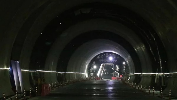 Εγκαινιάζεται το μεγαλύτερο τούνελ του κόσμου-πού βρίσκεται και πόσα χιλιόμετρα είναι