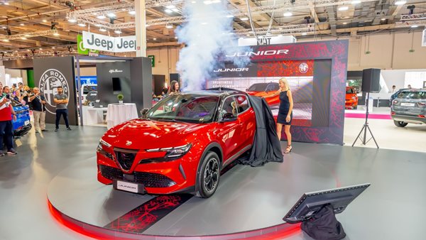 Η Alfa Romeo Junior έκανε πρώτη εμφάνιση στην Ελλάδα