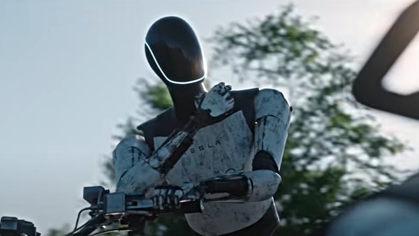 Ο Elon Musk βλέπει το ρομπότ Optimus σε ρόλο Robocop-η δήλωση που προκάλεσε αντιδράσεις