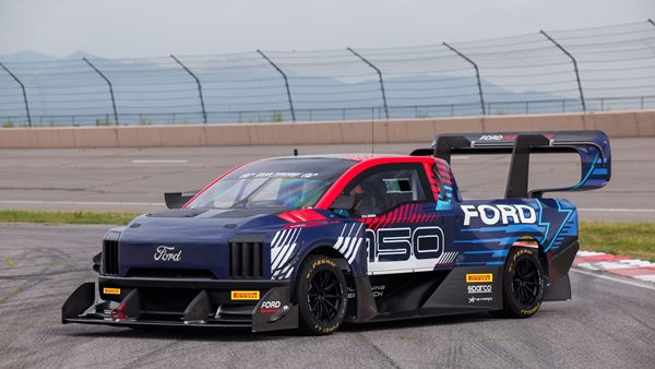 Επίσημη αποκάλυψη για το Ford F-150 Lightning SuperTruck του Pikes Peak