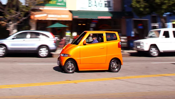 To πιο ακριβό -πολύ- μίνι ηλεκτρικό αυτοκίνητο του κόσμου