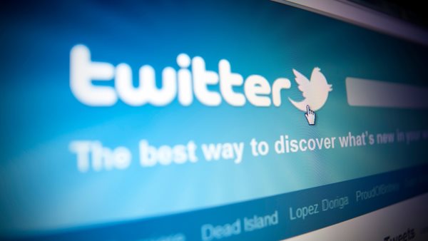 Twitter: Γιατί οι εταιρείες αυτοκινήτου δεν βάζουν πλέον διαφήμιση
