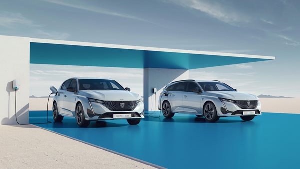 H Peugeot διευρύνει τη γκάμα των ηλεκτρικών της μοντέλων