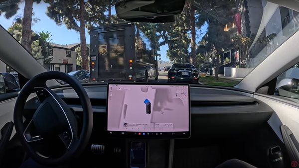 Δείτε το εντυπωσιακό σύστημα αυτόνομης οδήγησης FSD 13.2 της Tesla σε λειτουργία (video)