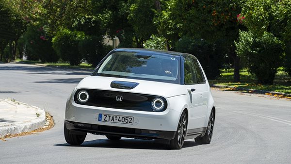 Γιατί σταματάει η διάθεση του ηλεκτρικού Honda e στην Ευρώπη