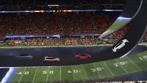 Η Mercedes έκανε ένα γήπεδο πίστα ηλεκτρικών αυτοκινήτων