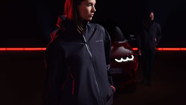 H Alfa Romeo φτιάχνει και ωραία ρούχα-πού τα θα βρεις