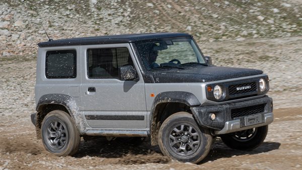 Τι αποκάλυψε το αφεντικό της Suzuki για το ηλεκτρικό Jimny