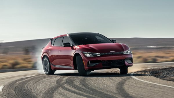 Γιατί το ΚΙΑ EV6 GT μπορεί να αλλάξει τα δεδομένα στα ηλεκτρικά υψηλών επιδόσεων