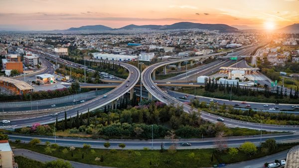 Ποιες αλλαγές θα γίνουν στην Αττική Οδό για να λυθεί το κυκλοφοριακό