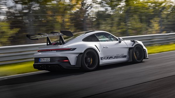 Video: H Porsche GT3 RS κάνει τον γύρο στο Nurburgring