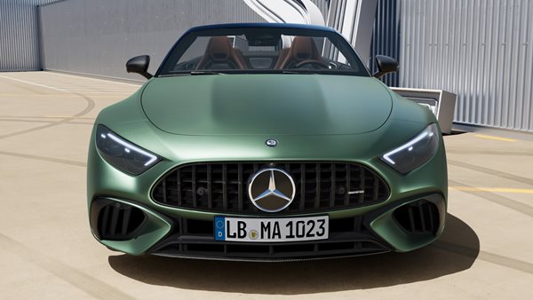 Η πιο δυνατή Mercedes-AMG SL είναι υβριδική, τετρακίνητη με 816 ίππους και 145 κιλά ροπή