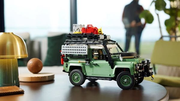 Land Rover Defender 90 από την Lego μόνο για ενήλικες