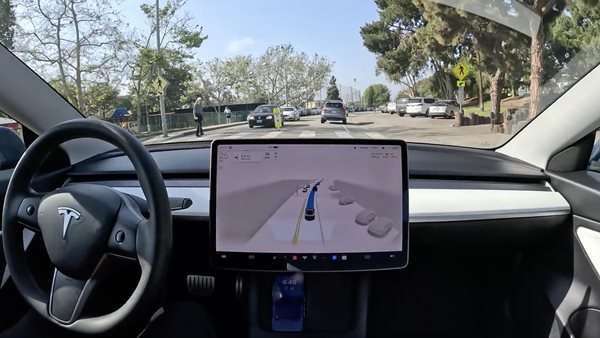 Πώς ένας οδηγός πέτυχε διακανονισμό με την Tesla για το FSD Beta