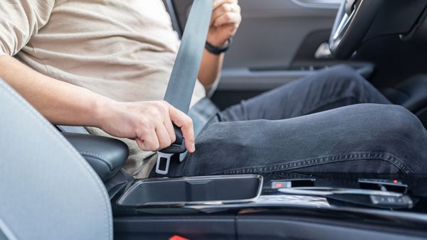 Νέος ΚΟΚ: Ποιοι οδηγοί εξαιρούνται από την ζώνη ασφαλείας