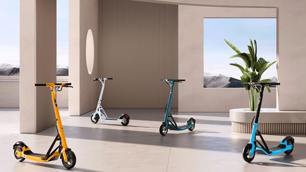 H McLaren μπαίνει με πατίνι στην μικροκινητικότητα