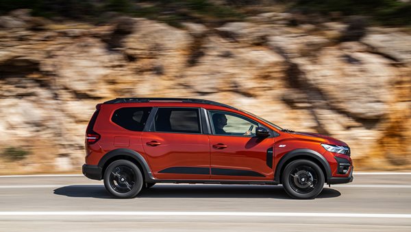 Παρουσιάστηκε στην Ελλάδα το Dacia Jogger: Πολυεργαλείο