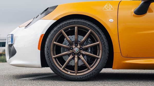 Alfa Romeo: Πώς επιστρέφει ένα από τα πιο εμβληματικά της αυτοκίνητα