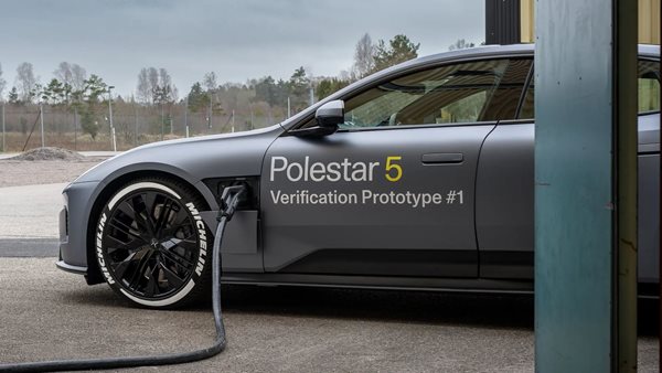Πόσο χρόνο χρειάζεται το Polestar 5 για φόρτιση 10 με 80%