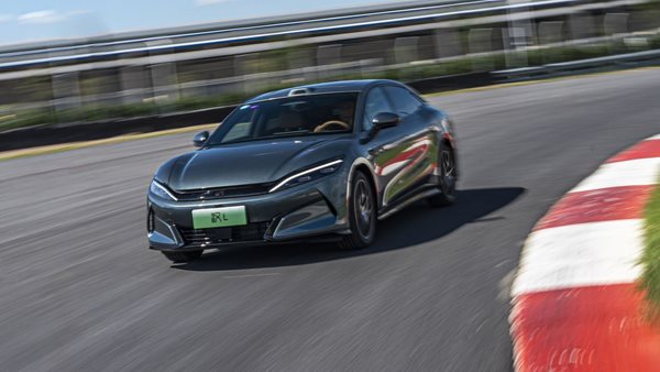 Η BYD έχει νέα πίστα δοκιμών με ρεκόρ Guinness