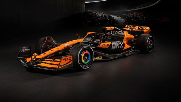 F1: Η McLaren δείχνει πρώτη τα χρώματα για το μονοθέσιο του 2024