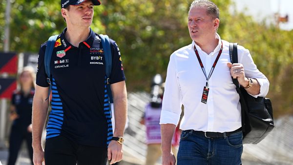 Γιατί ο μπαμπάς Verstappen δείχνει την έξοδο στον επικεφαλής της Red Bull