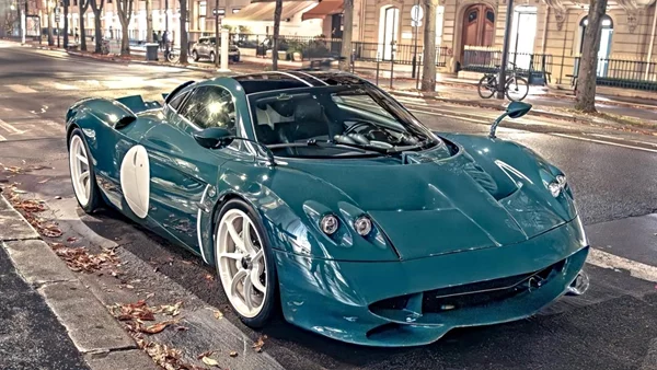 Μια μοναδική Pagani Huayra Codalunga με την υπογραφή της Hermes